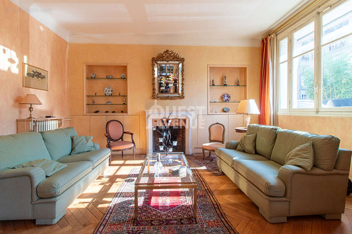 Appartement à BOULOGNE-BILLANCOURT