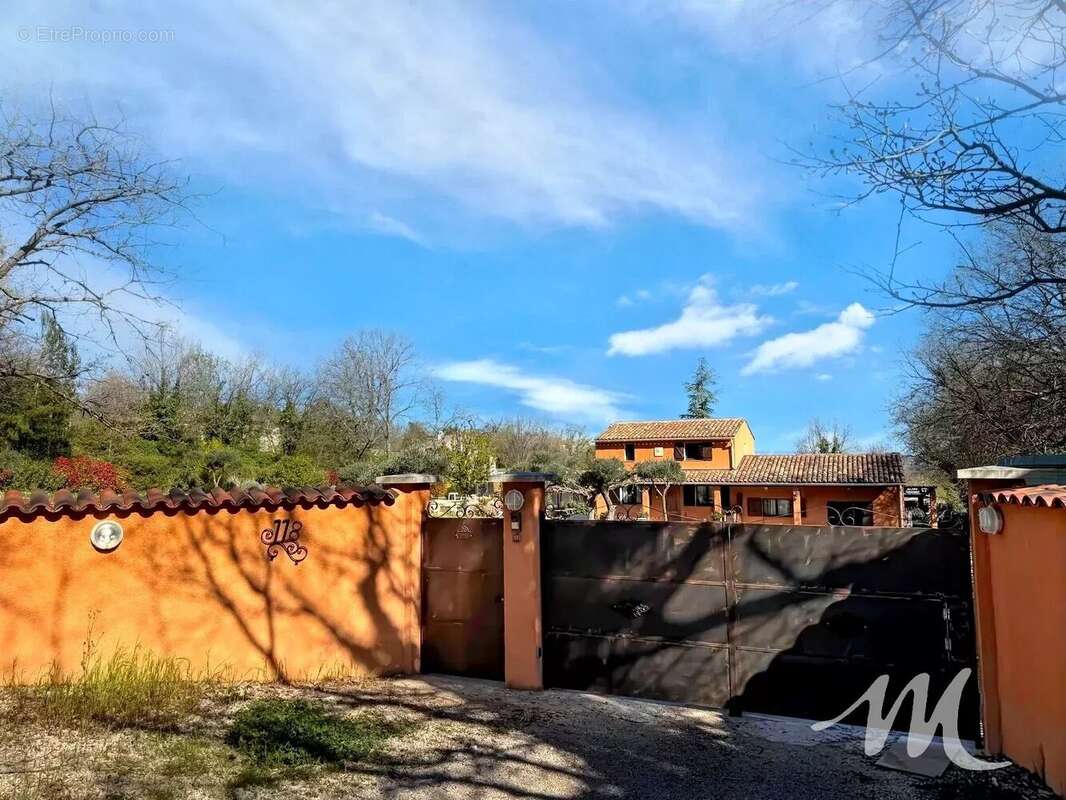 Maison de Charme avec Piscine à Montmeyan - photo 17