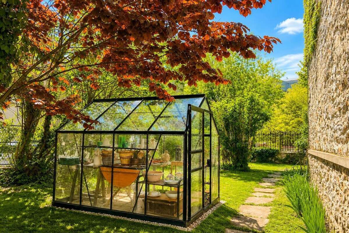 Maison 200 m² à Chennevieres-Sur-Marne  - photo 3