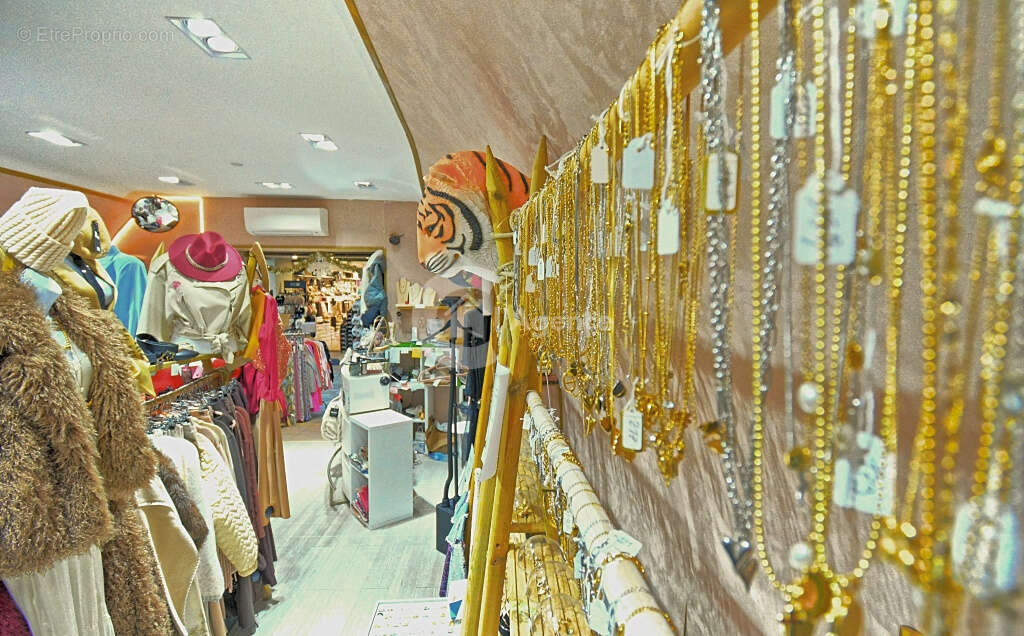 Commerce à CANNES