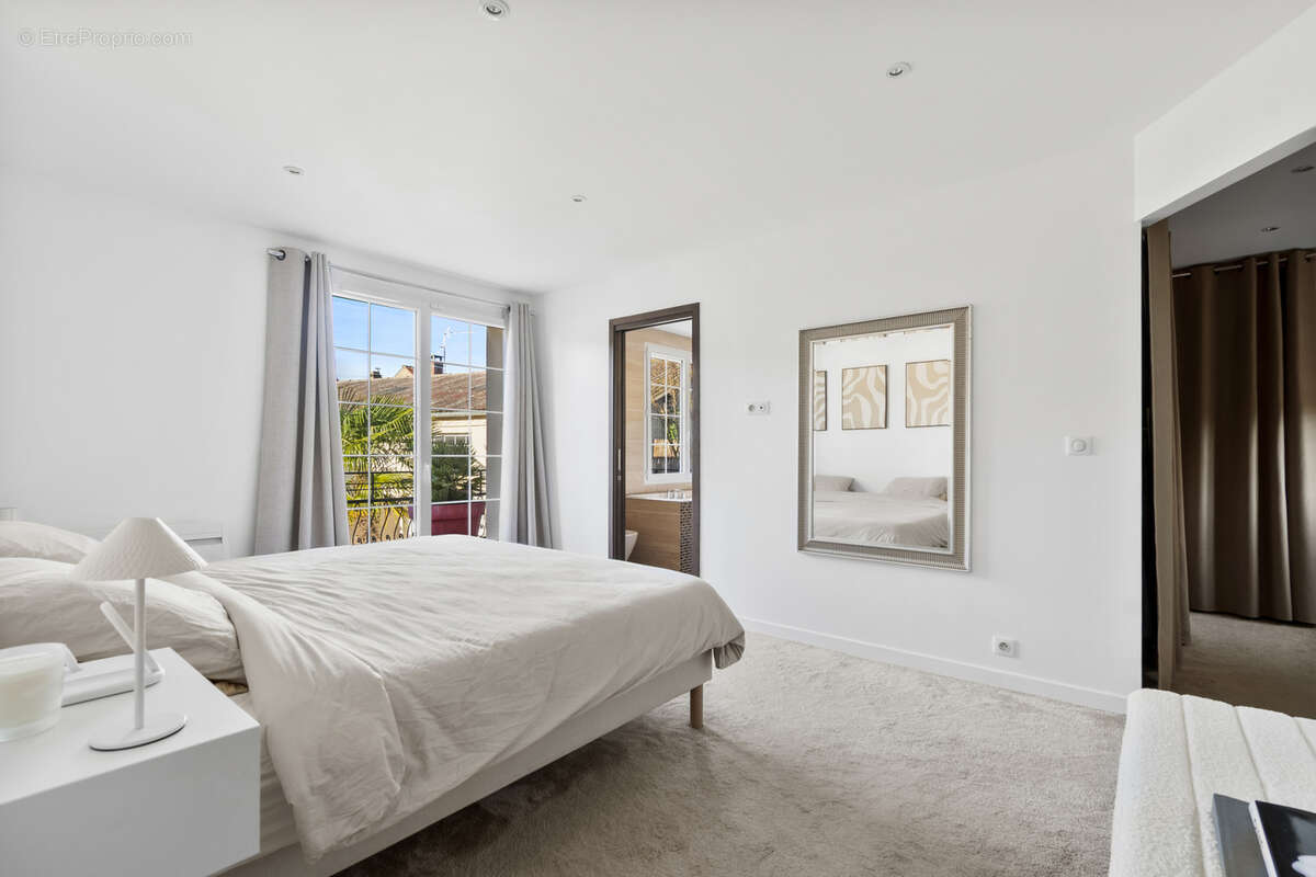 Maison à LES ALLUETS-LE-ROI