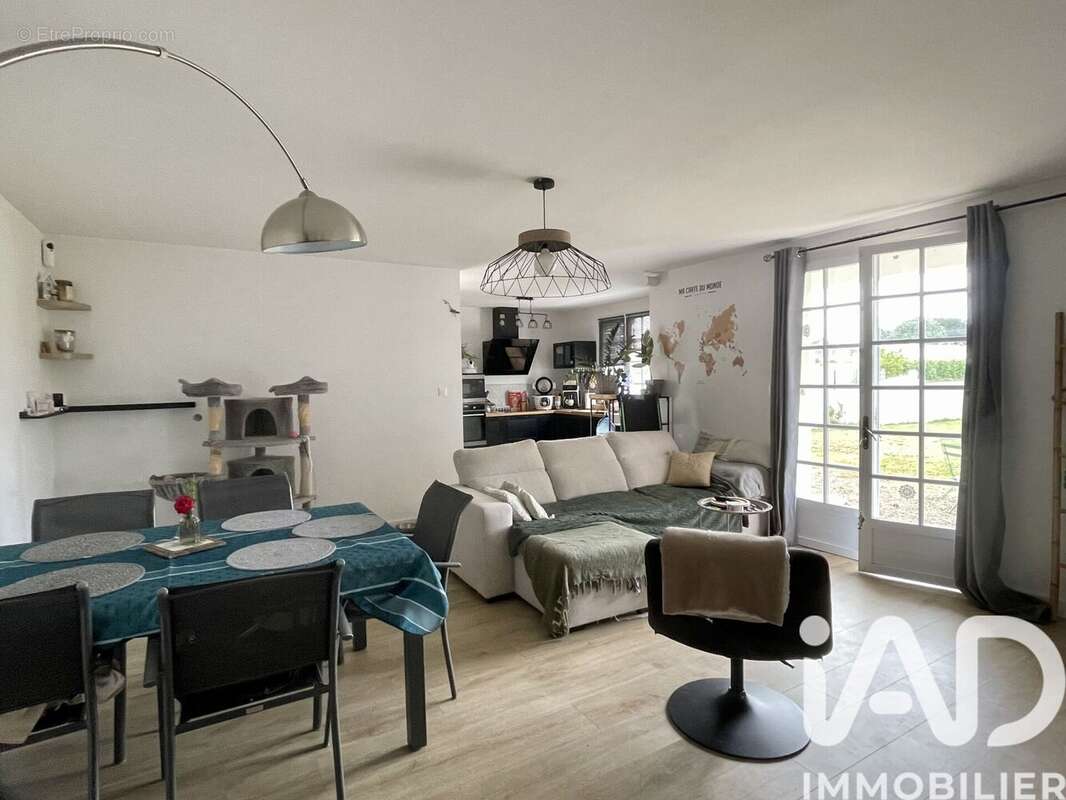Photo 3 - Maison à COMMEQUIERS