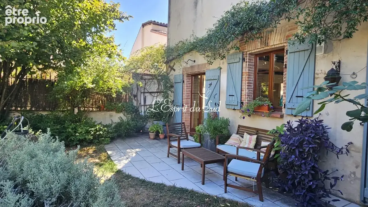 Photo Maison à Saint-Sulpice au prix de 395 000€
