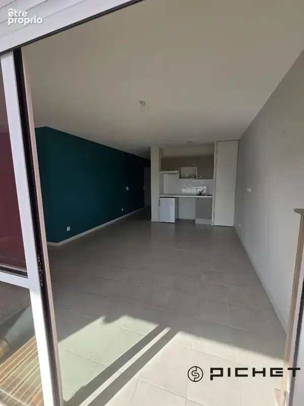 LA ROCHELLE  Appartement 2 pièces 47.54m² + terrasse et parking couvert . - photo 4