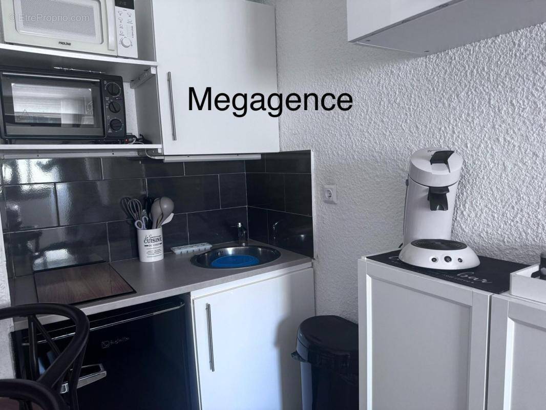 Appartement à BORMES-LES-MIMOSAS