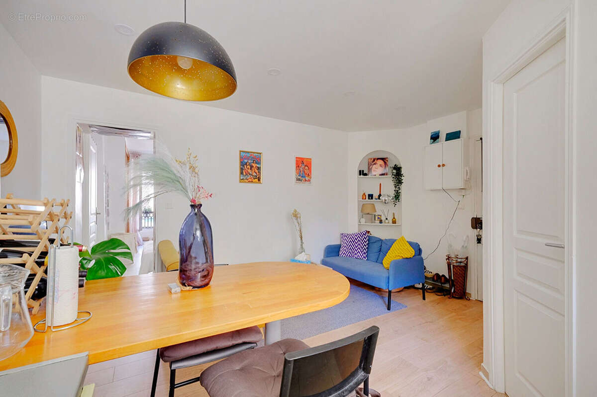 Appartement à PARIS-18E