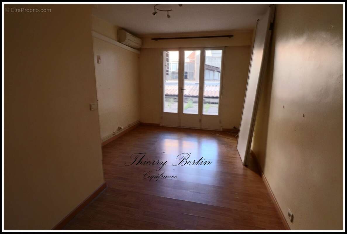 Appartement à vendre 4 pièces SAINT RAPHAEL (83) - photo 10