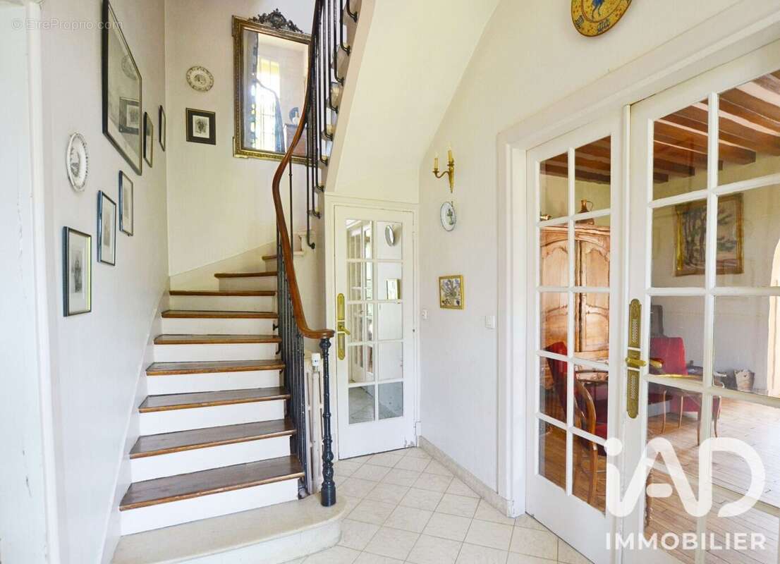 Maison 241 m² à Sannois  - photo 2