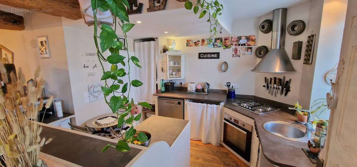 Autre à ROQUEBRUNE-SUR-ARGENS