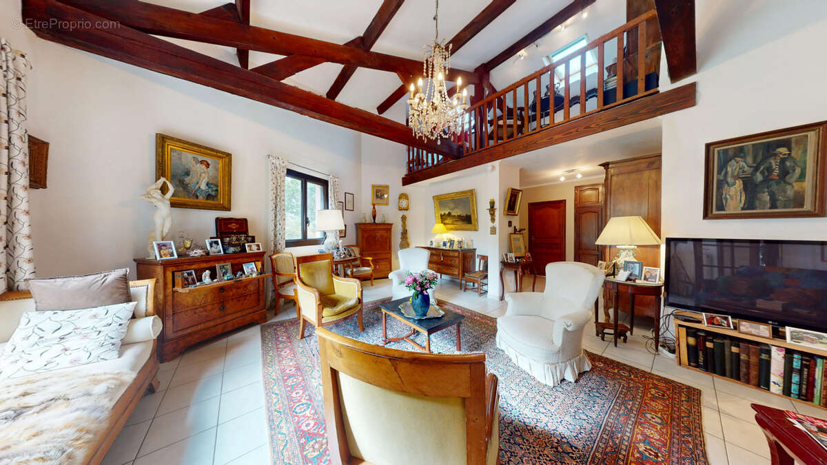 Maison à DRUDAS