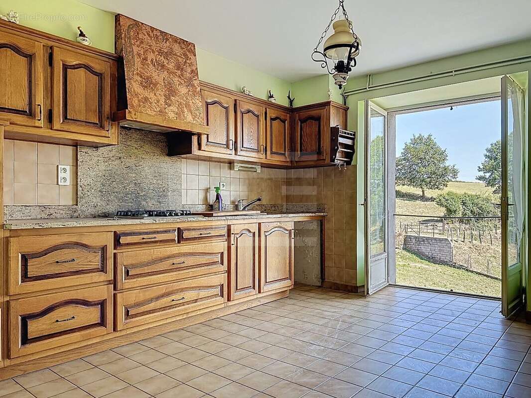 Propriété agricole avec 24 ha d'un seul tenant  Proche Réquista (Aveyron) - photo 6