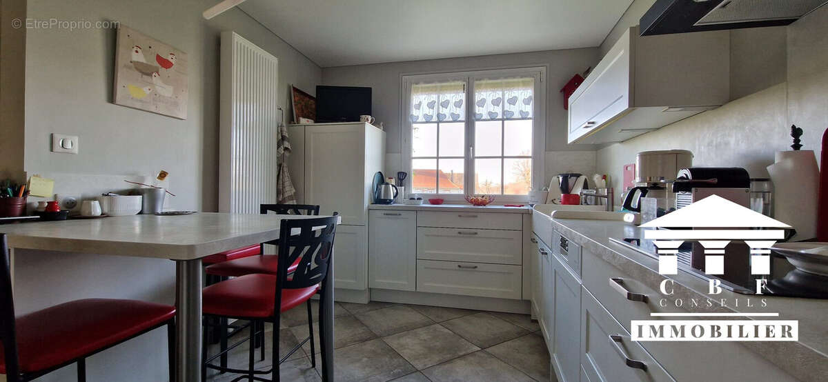 Maison à L&#039;ABERGEMENT-SAINTE-COLOMBE