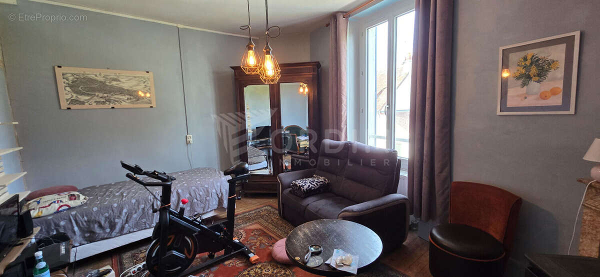 Maison à LA CHARITE-SUR-LOIRE