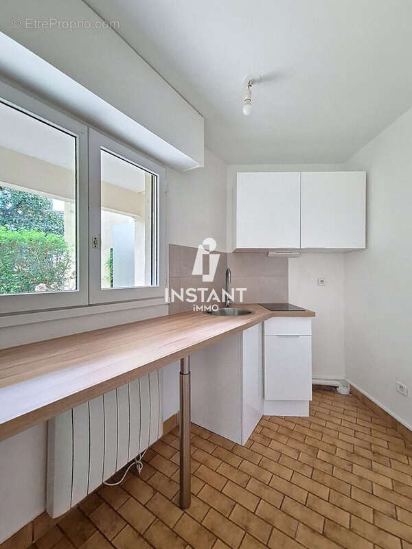 Cuisine indépendante - Appartement à MAISONS-ALFORT