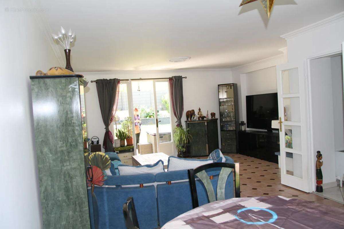 Maison à SAINT-FARGEAU-PONTHIERRY