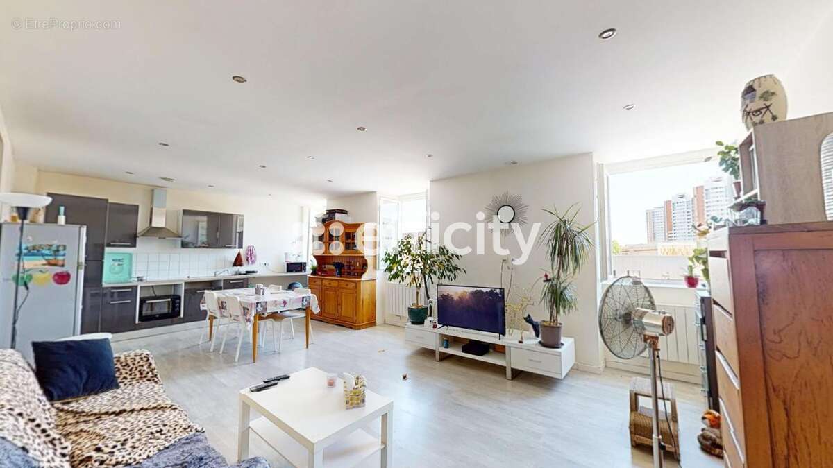 Appartement 937 m² à Roubaix  - photo 8