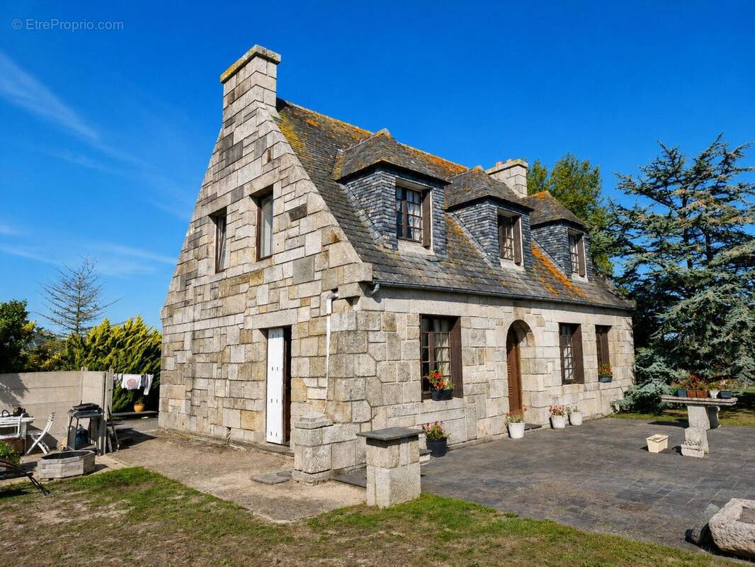 Photo 1 - Maison à SANTEC