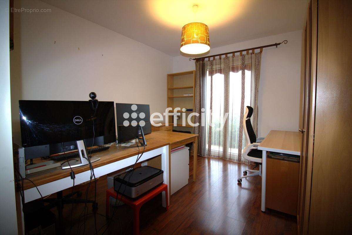 Maison à POUILLY-LE-MONIAL