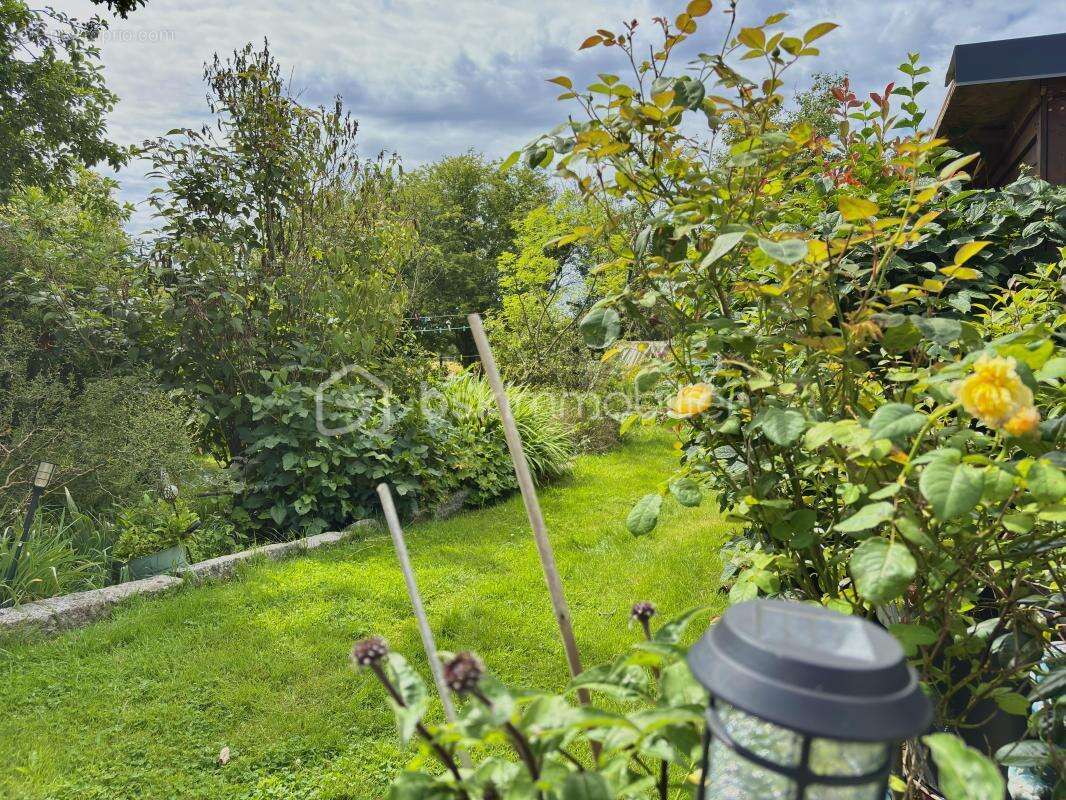 BULÉON – Maison 4 chambres sur jardin clos - photo 17
