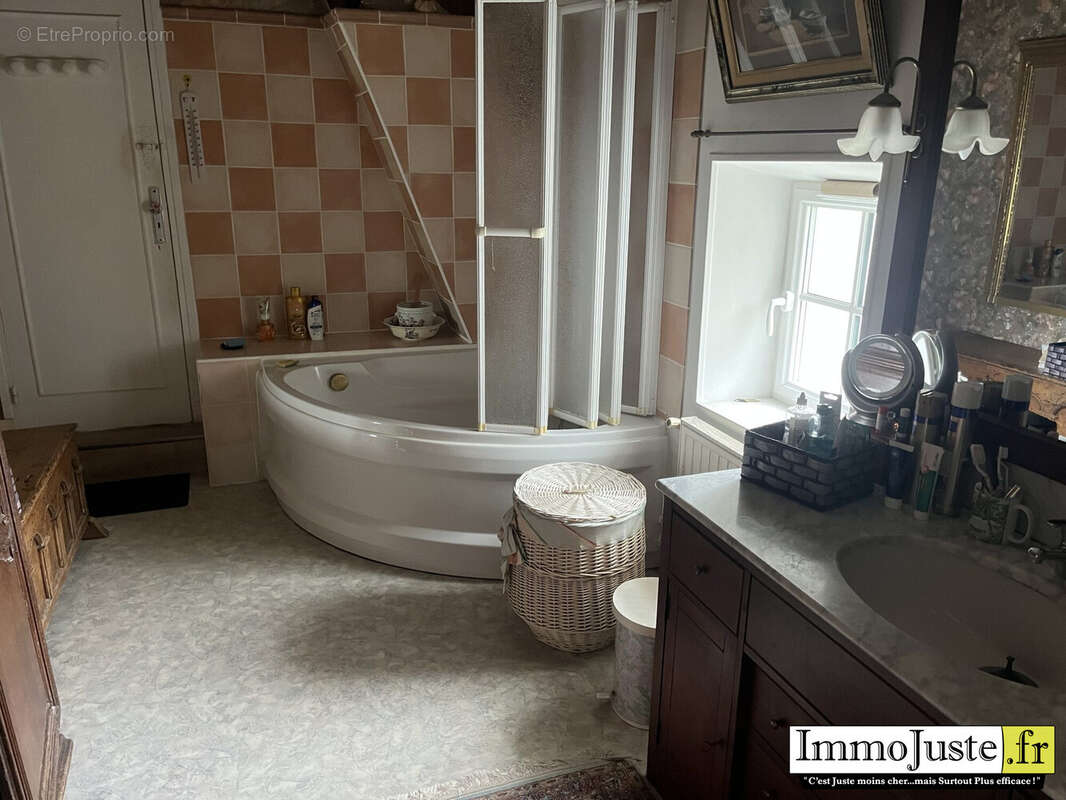 Maison à LE PERRAY-EN-YVELINES