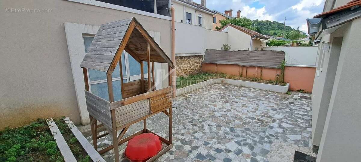 Maison de ville - 97.5m² - 3 chambres - jardin - garage - photo 3