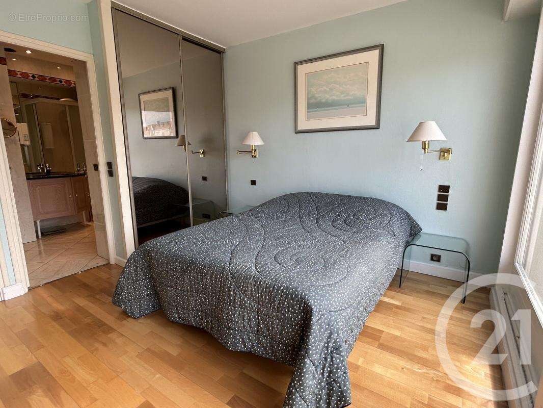 Appartement à NESLES