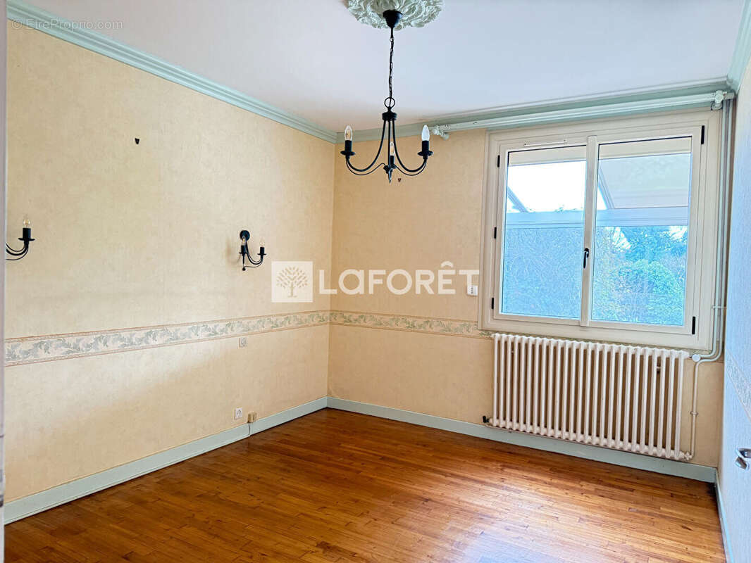 Maison à SAINT-AGATHON