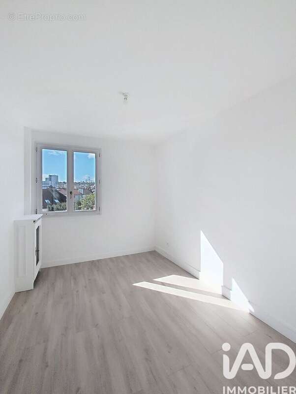Photo 6 - Appartement à VILLEMOMBLE
