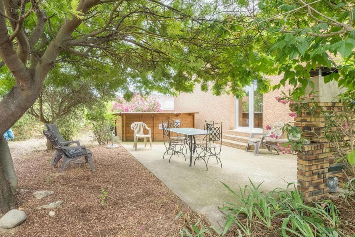 Maison 4 pièces de 104 m² à Adissan - photo 13