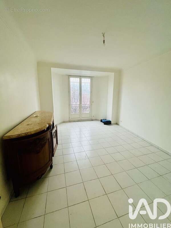 Appartement 93 m² à Marseille-8e  - photo 2