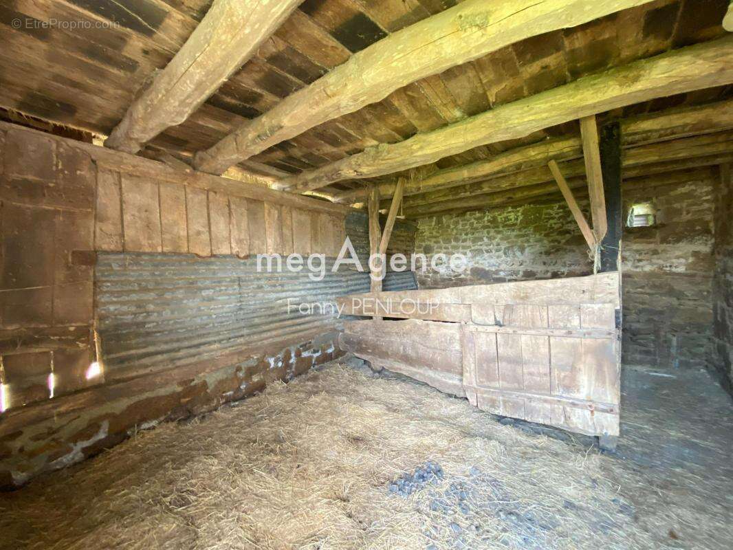 Maison à VILLEDIEU-LES-POELES