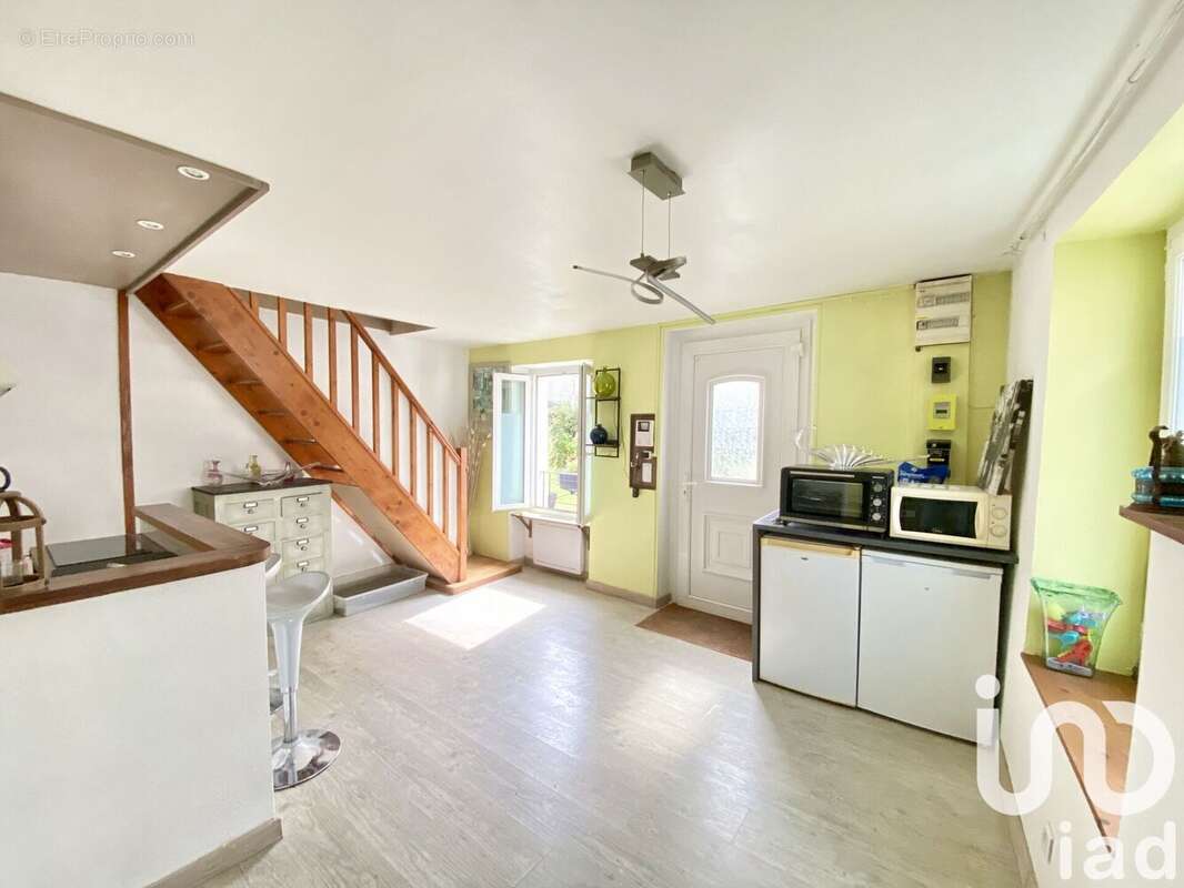 Photo 2 - Maison à MITRY-MORY