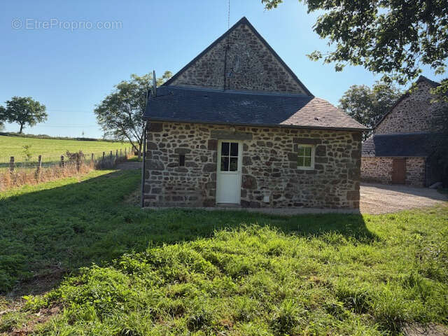 Maison à AMBRIERES-LES-VALLEES