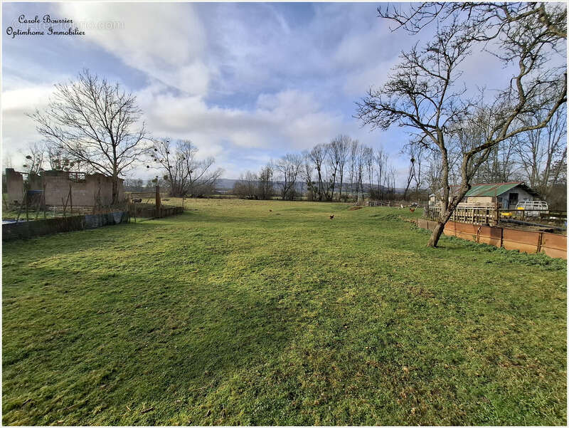 Maison à NEUFCHATEAU