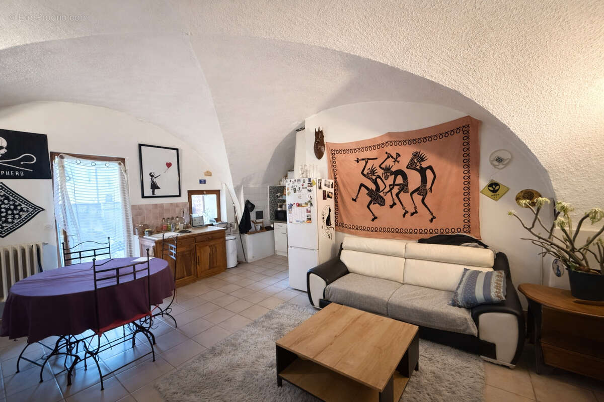 Appartement à CHATEAUNEUF-DU-RHONE