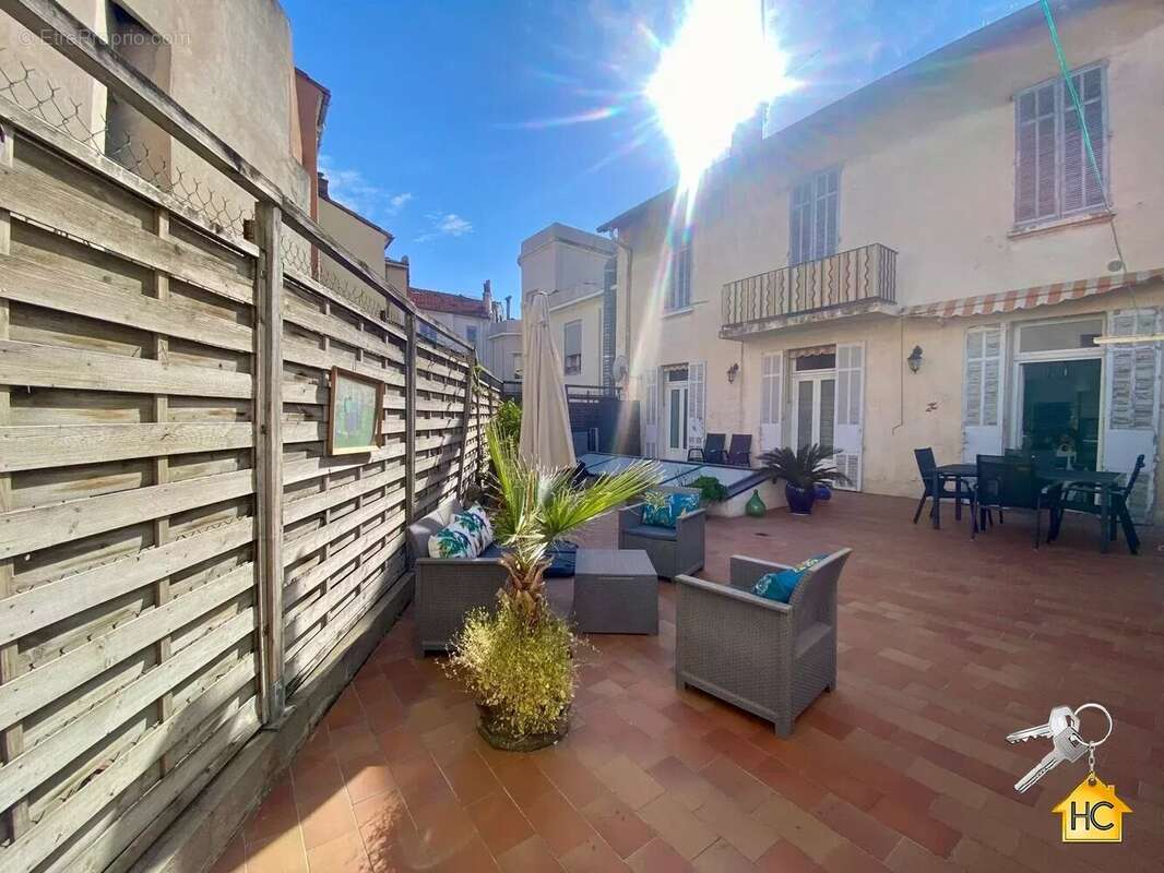 Appartement à CANNES