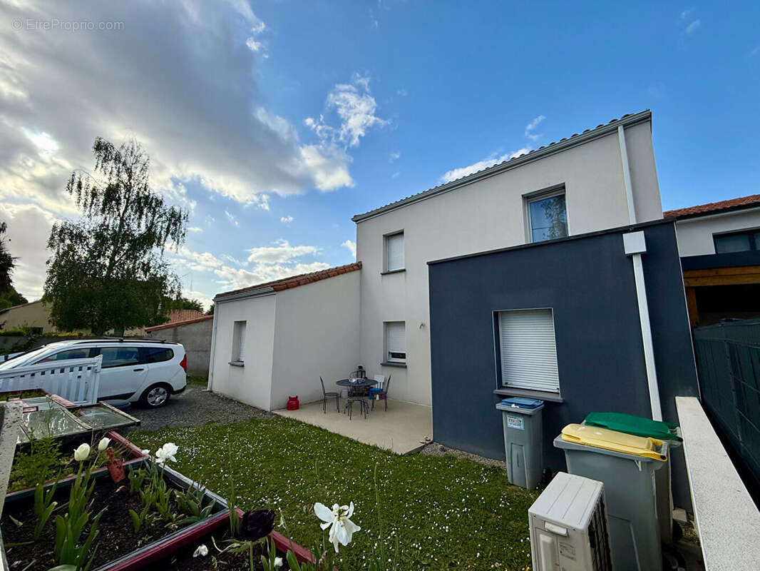 Vertou , Maison contemporaine de 146m² , 4 chambres , jardin - photo 9