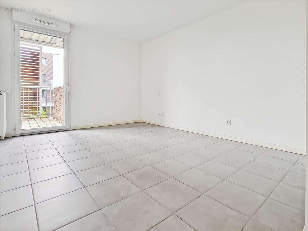 Appartement à SAINT-ORENS-DE-GAMEVILLE