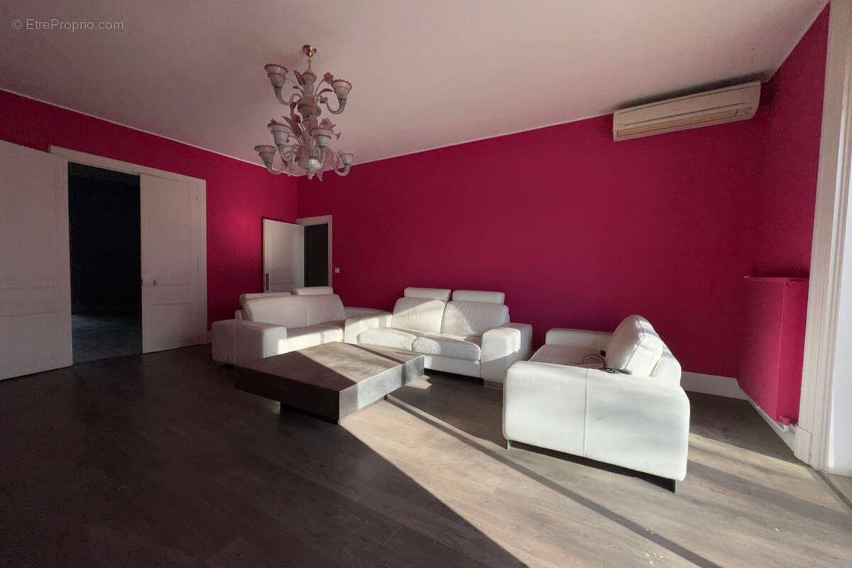 Maison à LEZIGNAN-CORBIERES