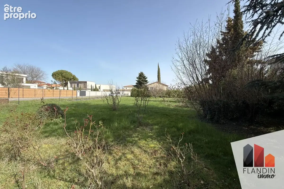Terrain 743 m² à Vernaison  - photo 2