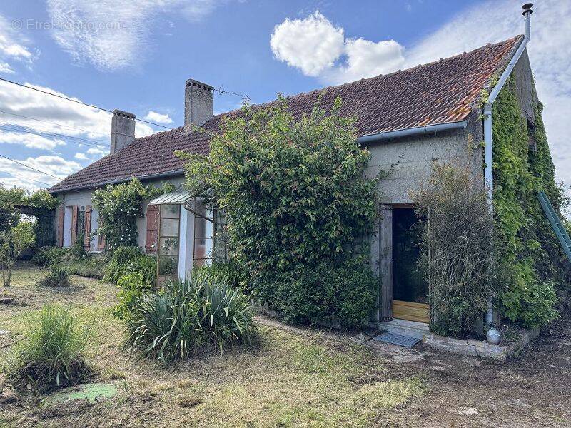 Maison à FOUCHERES