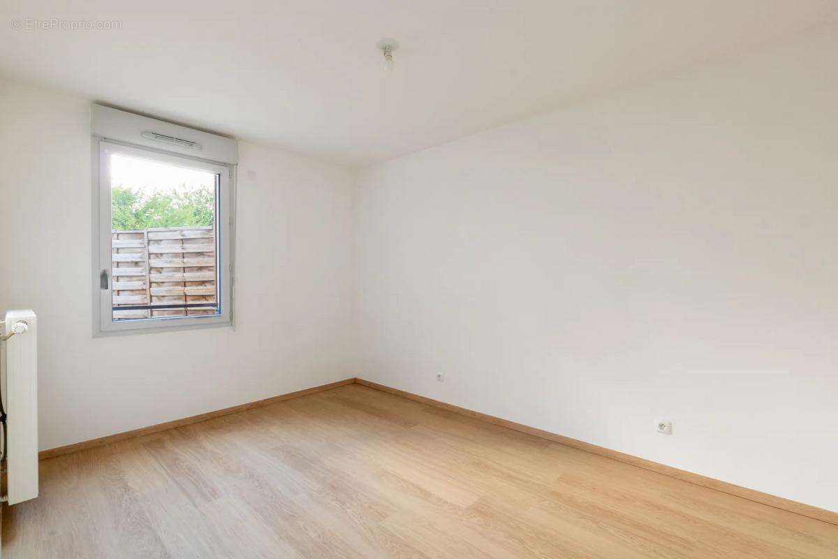 Appartement à LOGNES