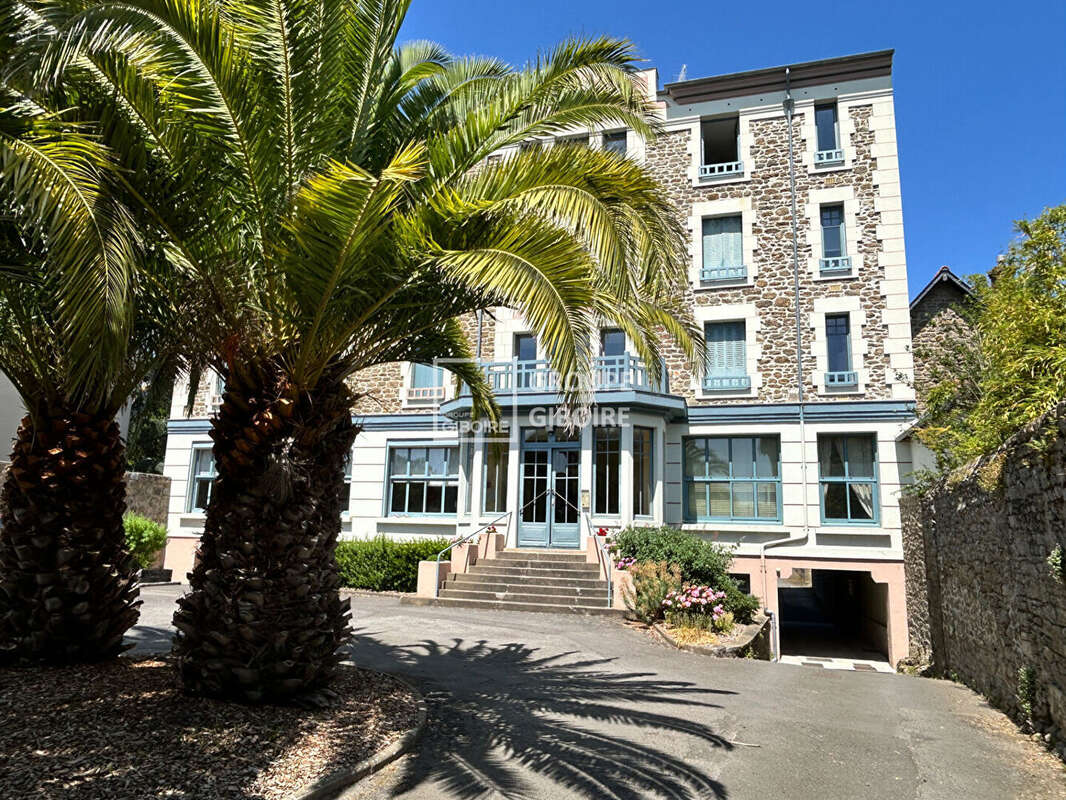 A vendre agence giboire appartement grand type 3/4  dinard - photo 6