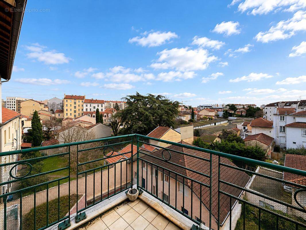 Appartement à LYON-3E