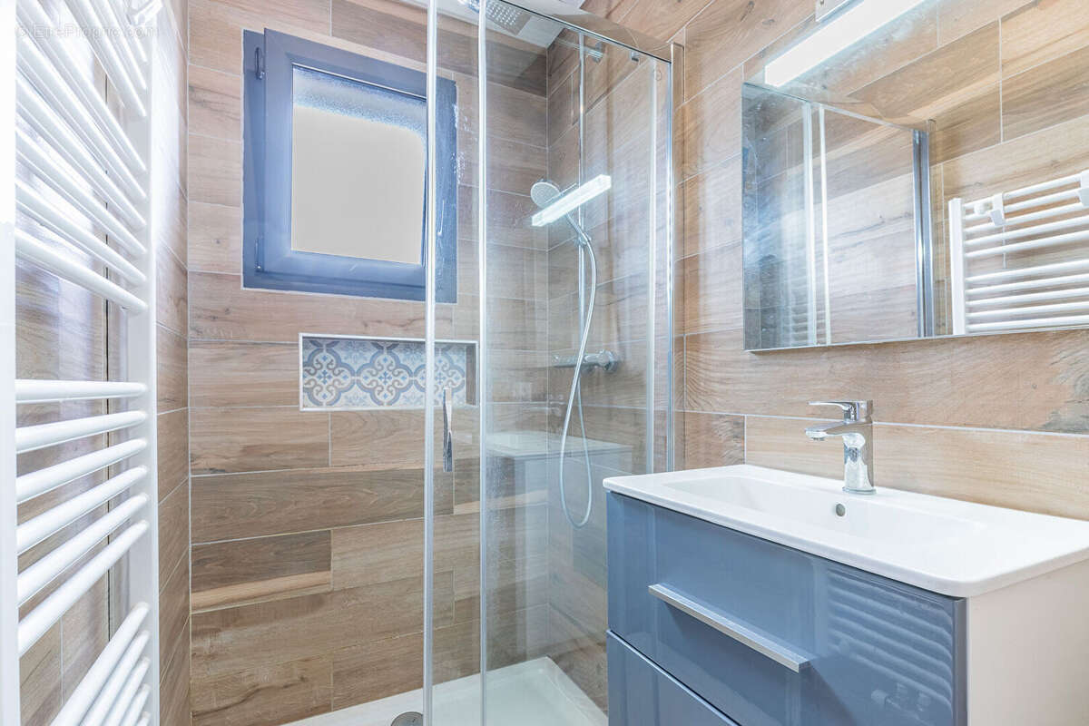 Maison à SAULX-LES-CHARTREUX