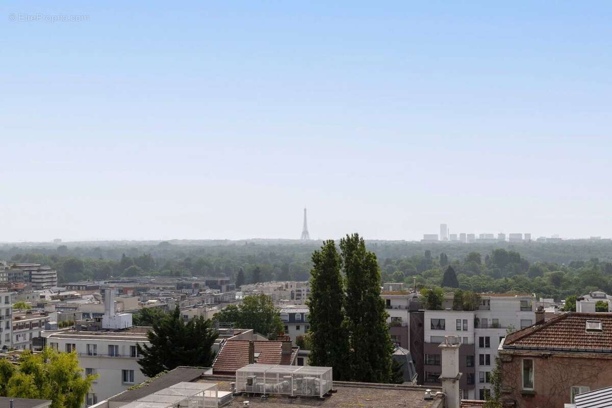 Maison à SURESNES