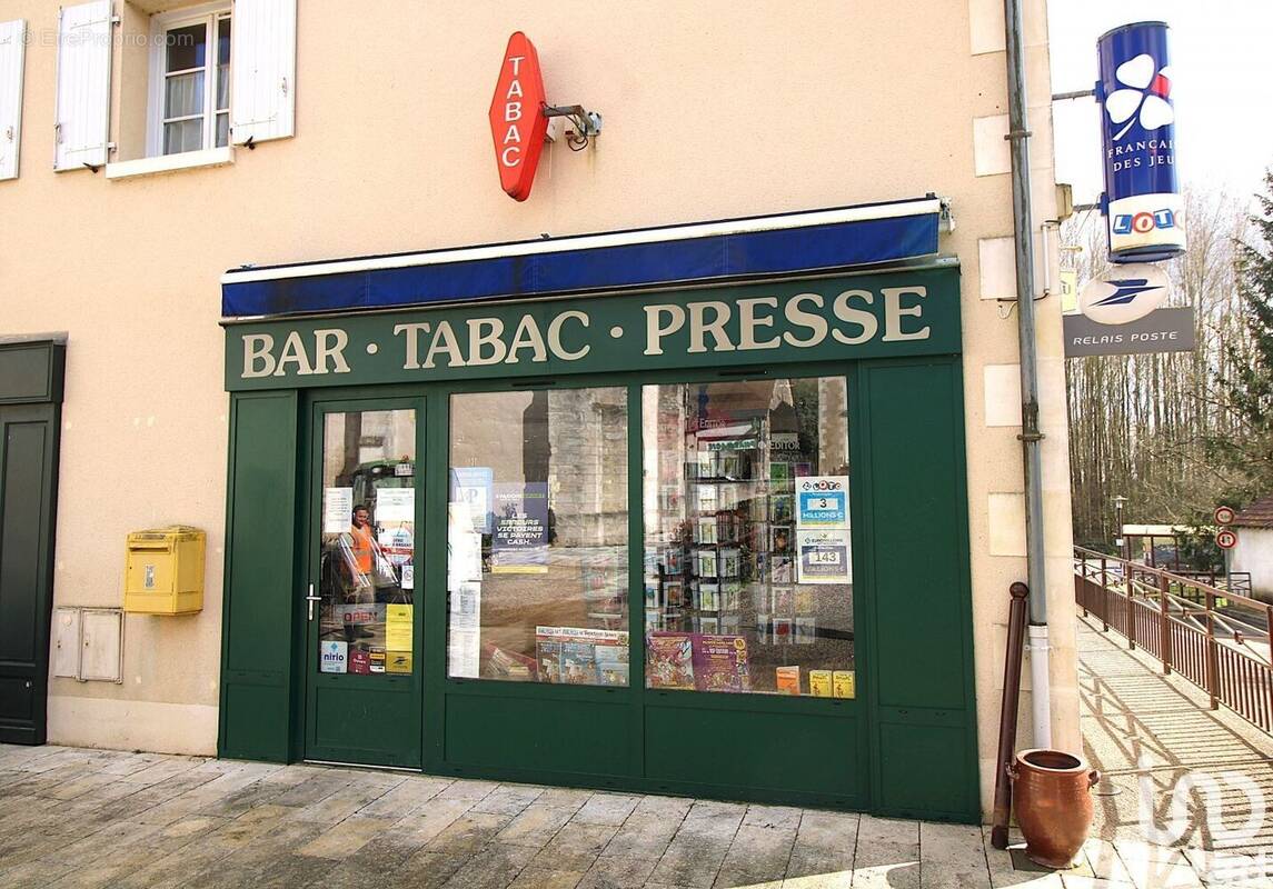 Photo 1 - Commerce à LIMERAY