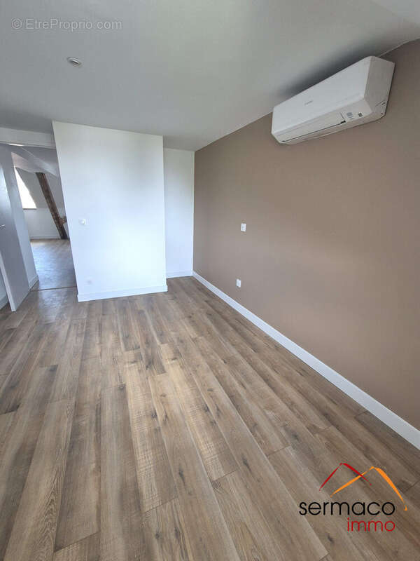 chambre autre vue - Appartement à SARREGUEMINES