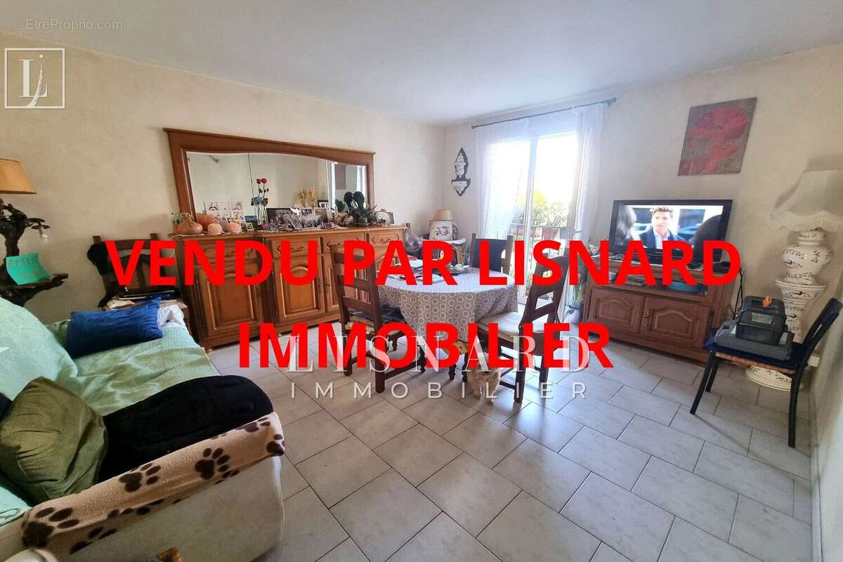 Appartement à VALLAURIS