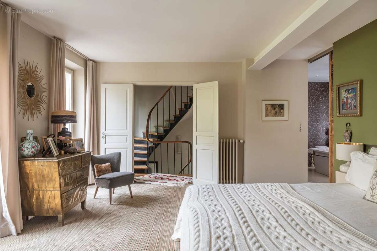 Maison à PARIS-15E